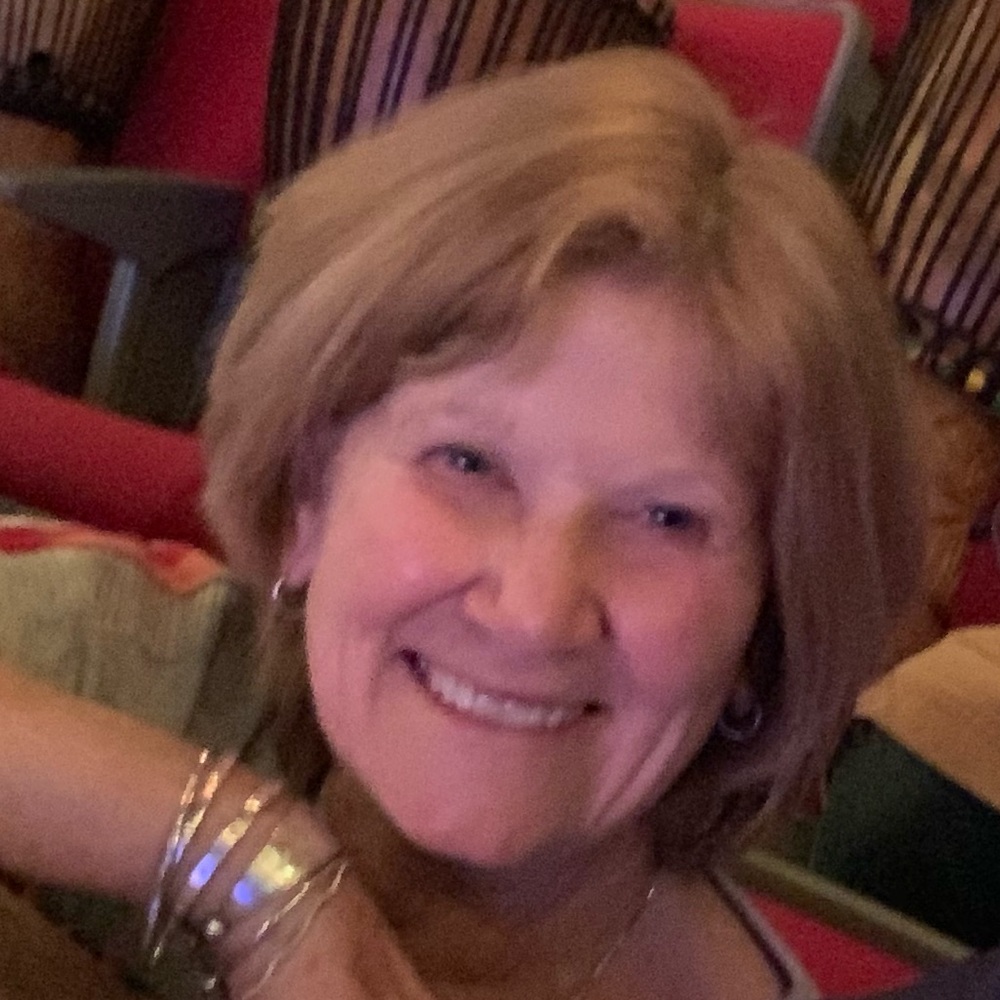 Meet your Posher, Joy